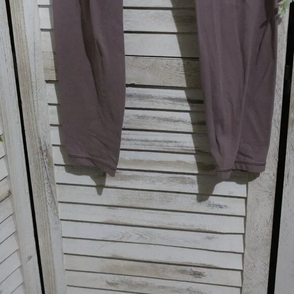 Athleta Ultra High-Rise Elation Floral Mauve Pastel Pink Leggings (1442) - Picture 6 of 11